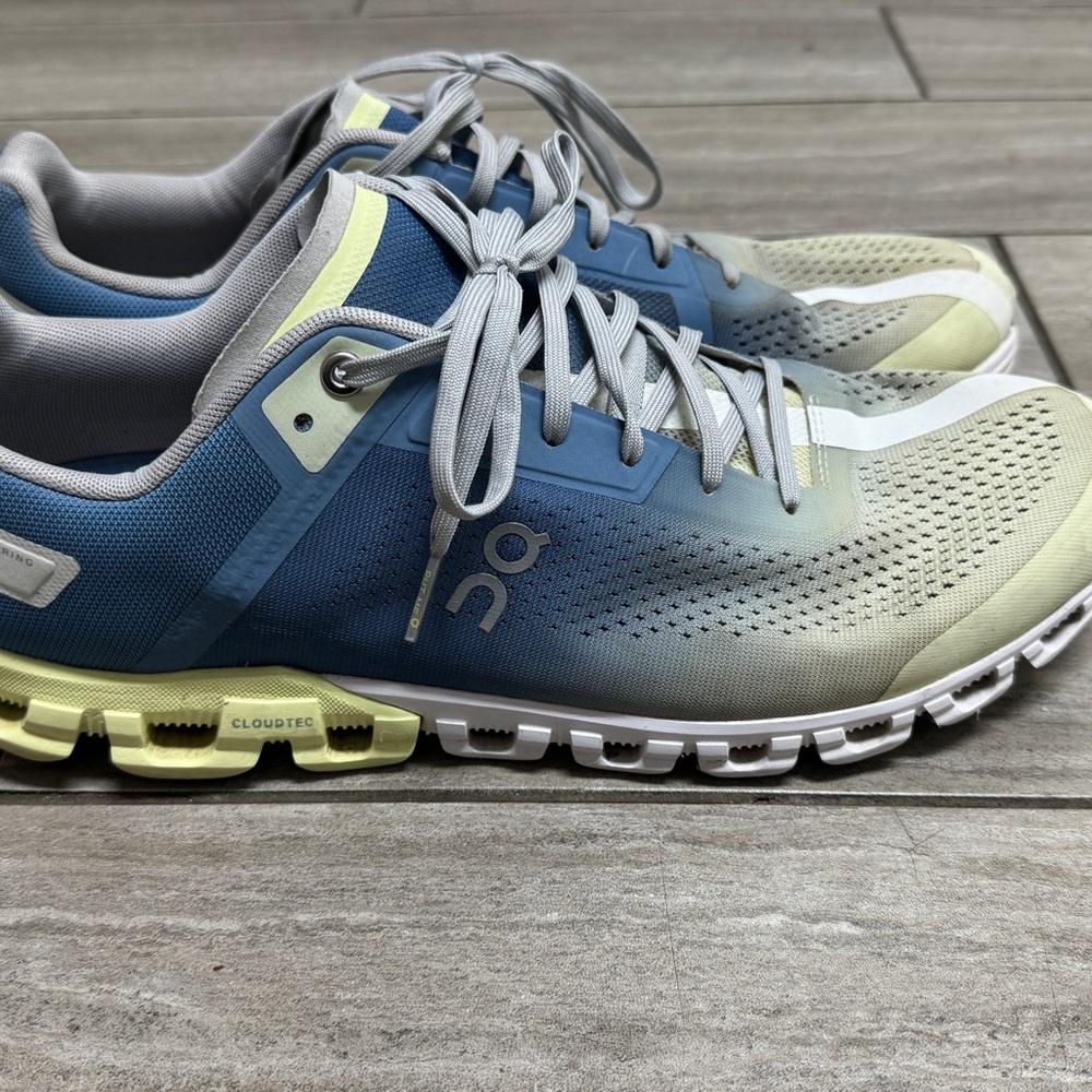 ON CLOUD Running Gradient Sneakers